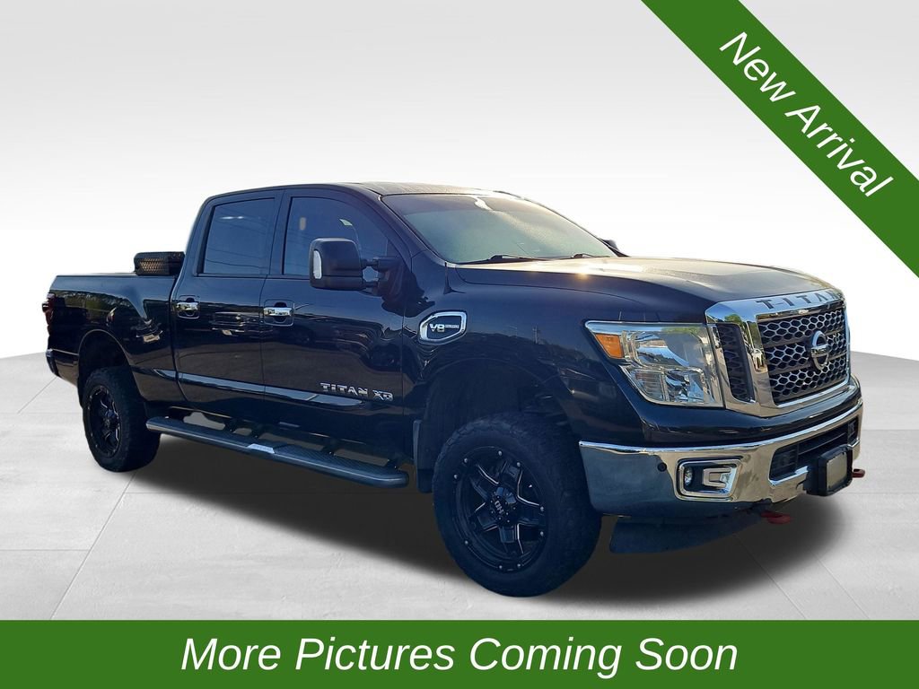 Used 2017 Nissan Titan SV image 1