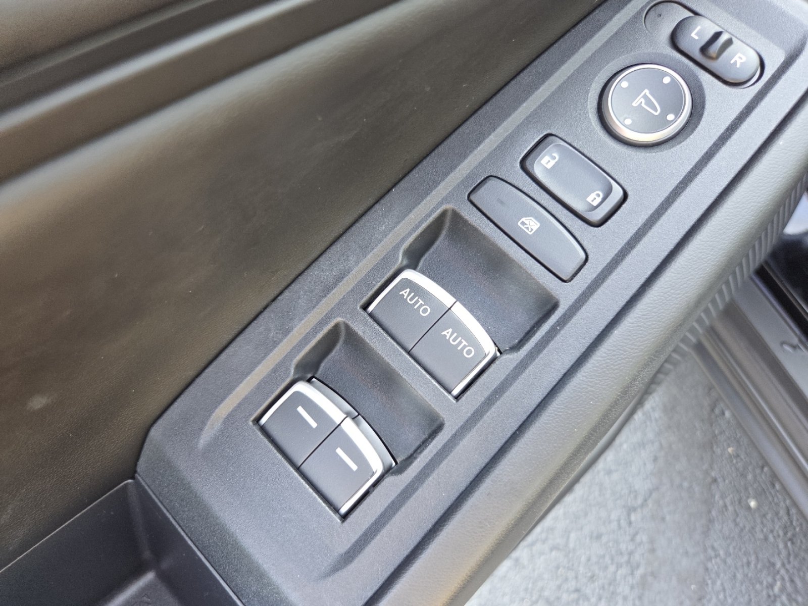 Certified 2024 Honda Accord EX image 29