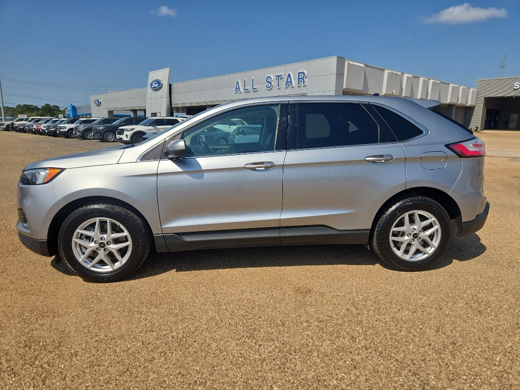 Used 2024 Ford Edge SEL AWD/4WD image 2