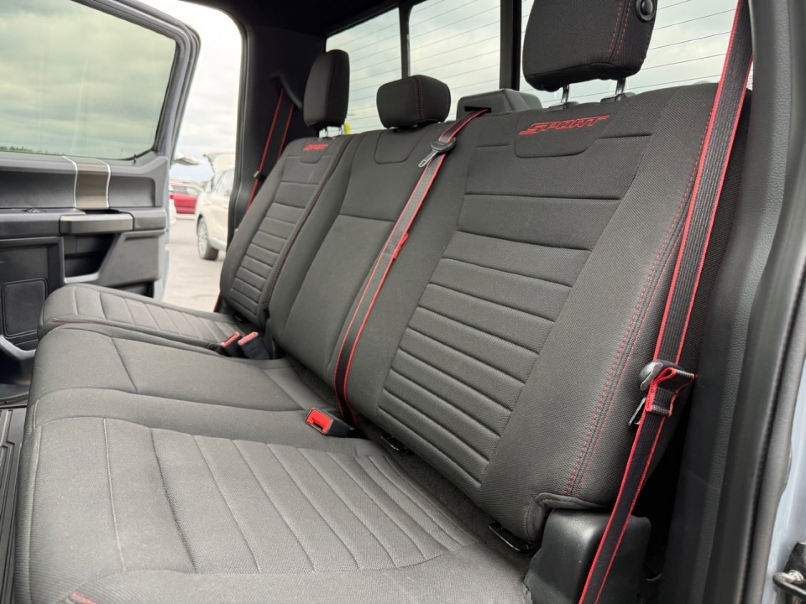 Used 2019 Ford F150 XLT w/ Equipment Group 302A Luxury AWD/4WD image 32