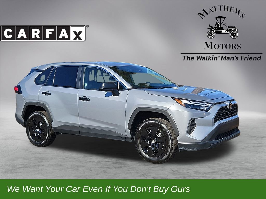 Used 2025 Toyota RAV4 LE image 1