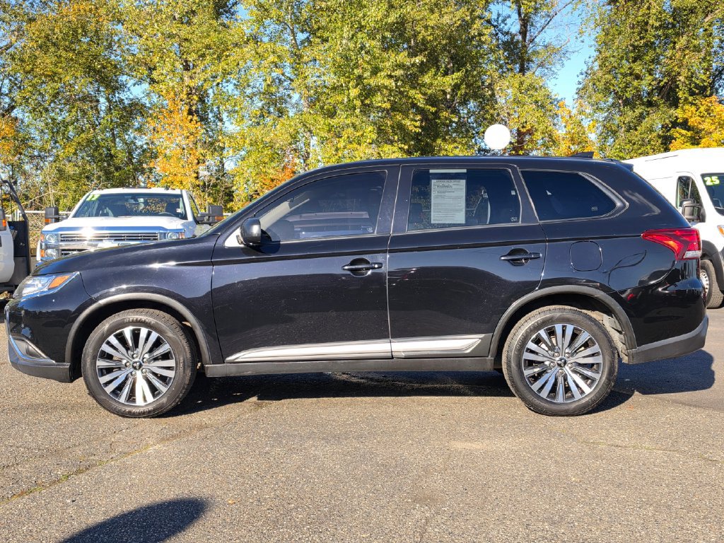 Used 2020 Mitsubishi Outlander ES AWD/4WD image 3