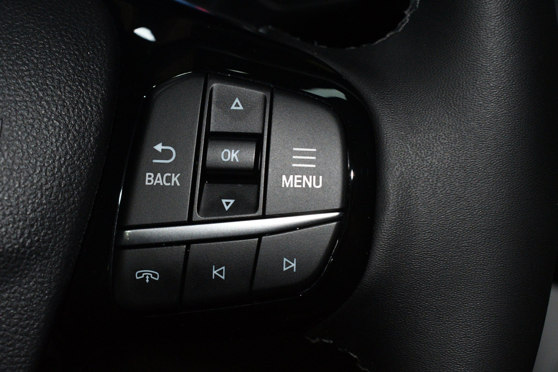Used 2024 Ford Escape Platinum AWD/4WD image 30