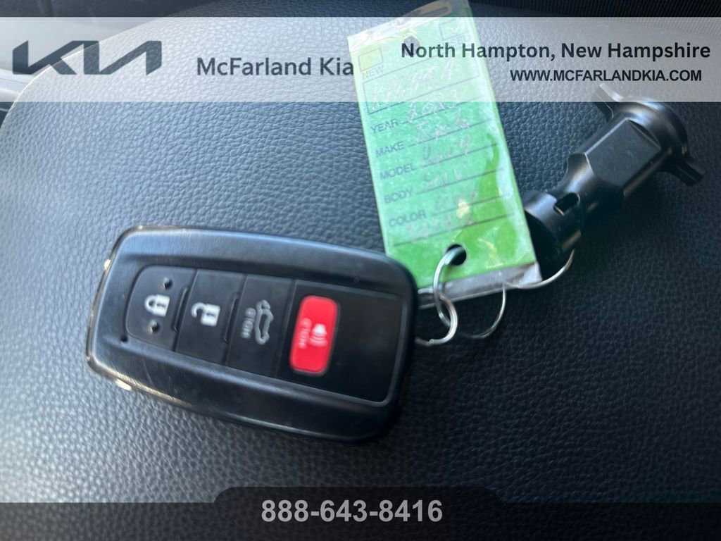 Used 2023 Toyota RAV4 XLE w/ Convenience Package AWD/4WD image 18