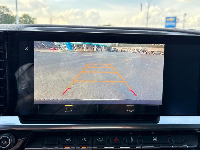 Used 2023 Chevrolet Silverado 1500 LT image 24