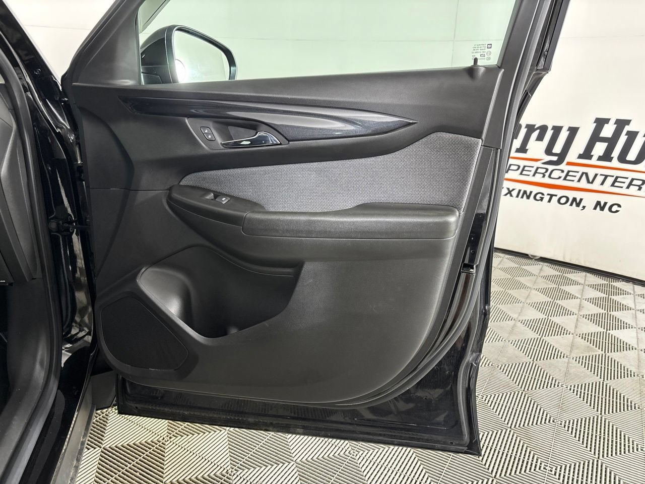 Used 2024 Chevrolet TrailBlazer LT AWD/4WD image 26