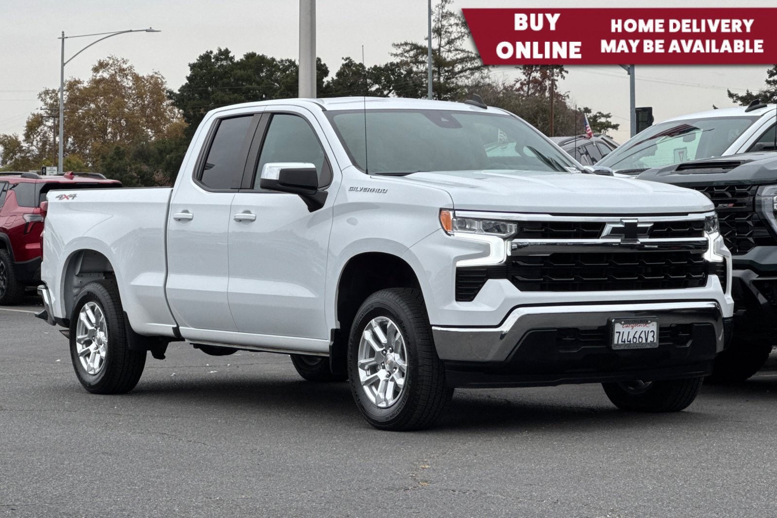 Used 2023 Chevrolet Silverado 1500 LT AWD/4WD image 1