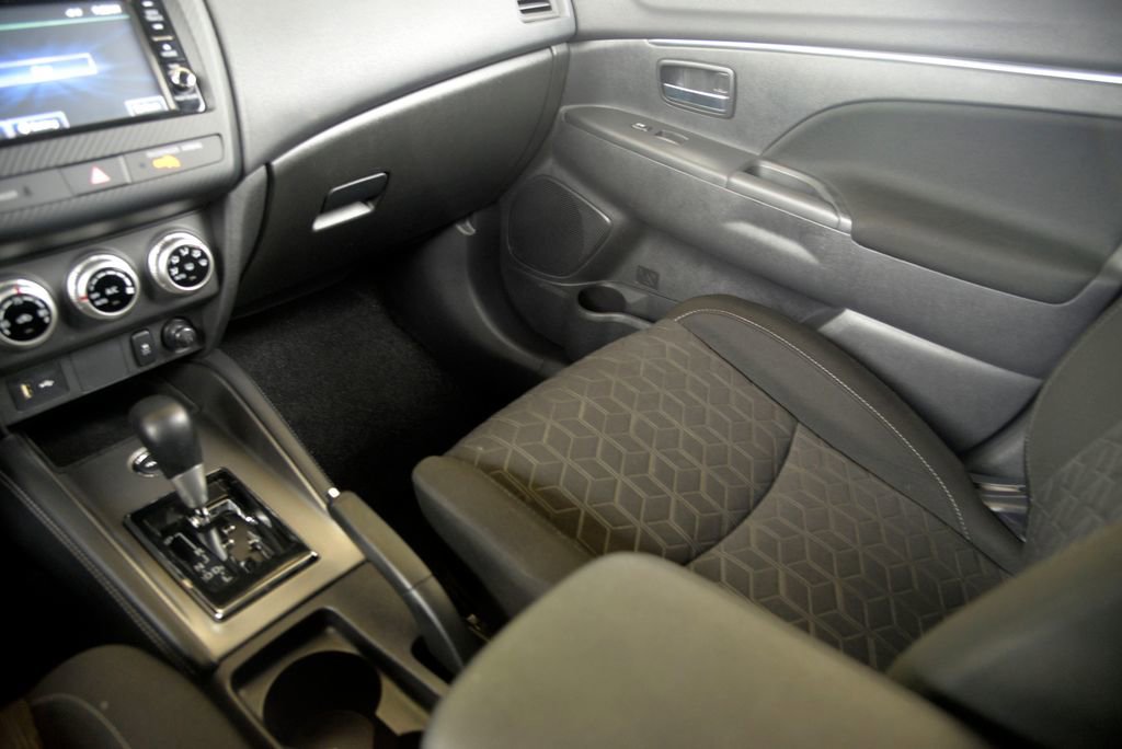 Used 2021 Mitsubishi Outlander Sport ES image 26