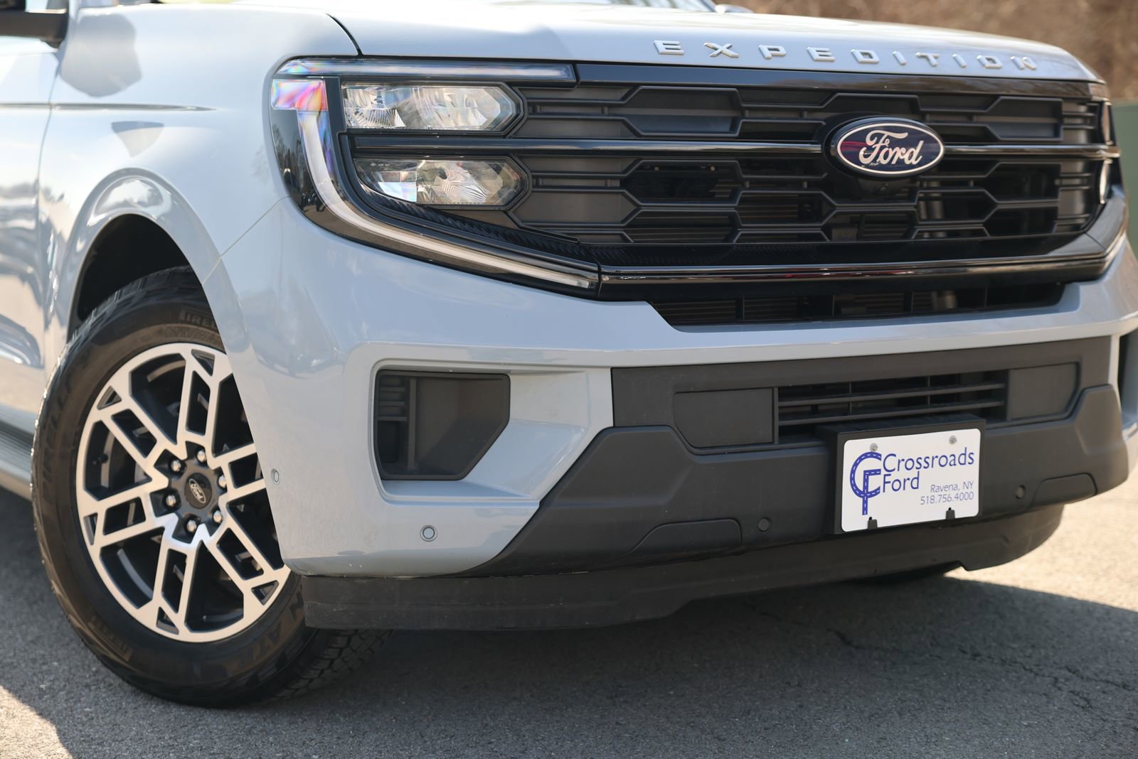 Certified 2025 Ford Expedition Active image 41
