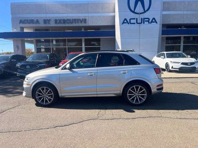 Used 2018 Audi Q3 2.0T Premium Plus w/ Premium Plus Package AWD/4WD image 3
