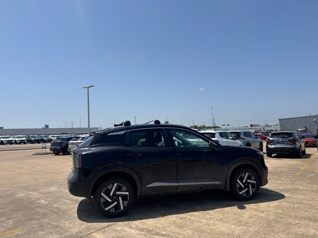 Certified 2025 Nissan Kicks SV w/ SV Premium Package FWD image 22