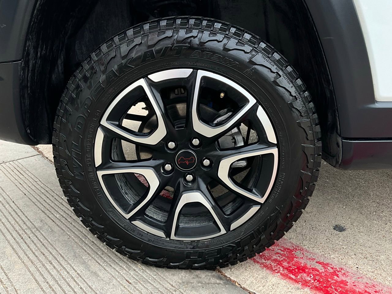 Used 2025 Jeep Compass Trailhawk w/ Trailer Tow Group image 9