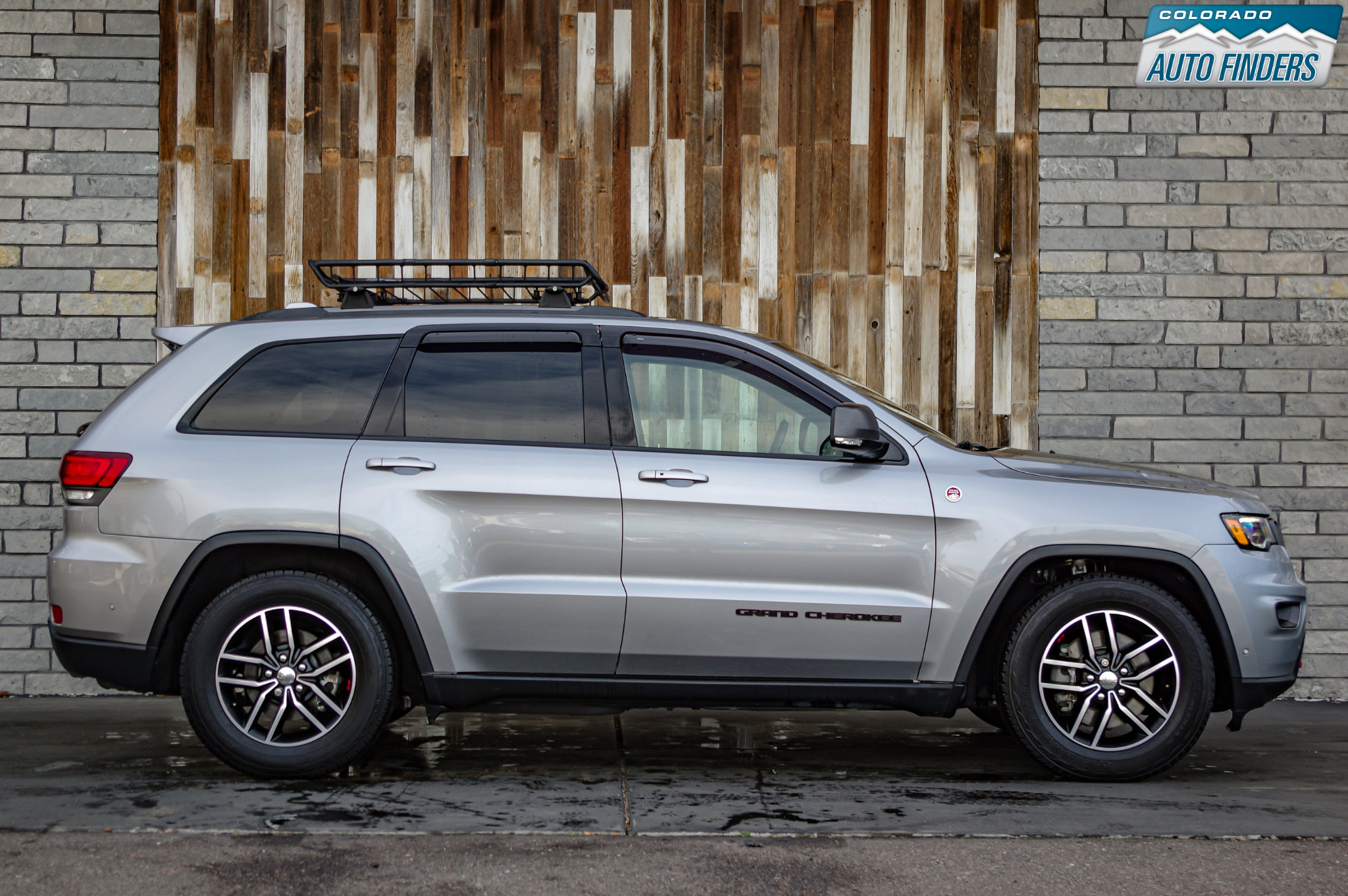 Used 2018 Jeep Grand Cherokee Trailhawk w/ Trailhawk Luxury Group image 8