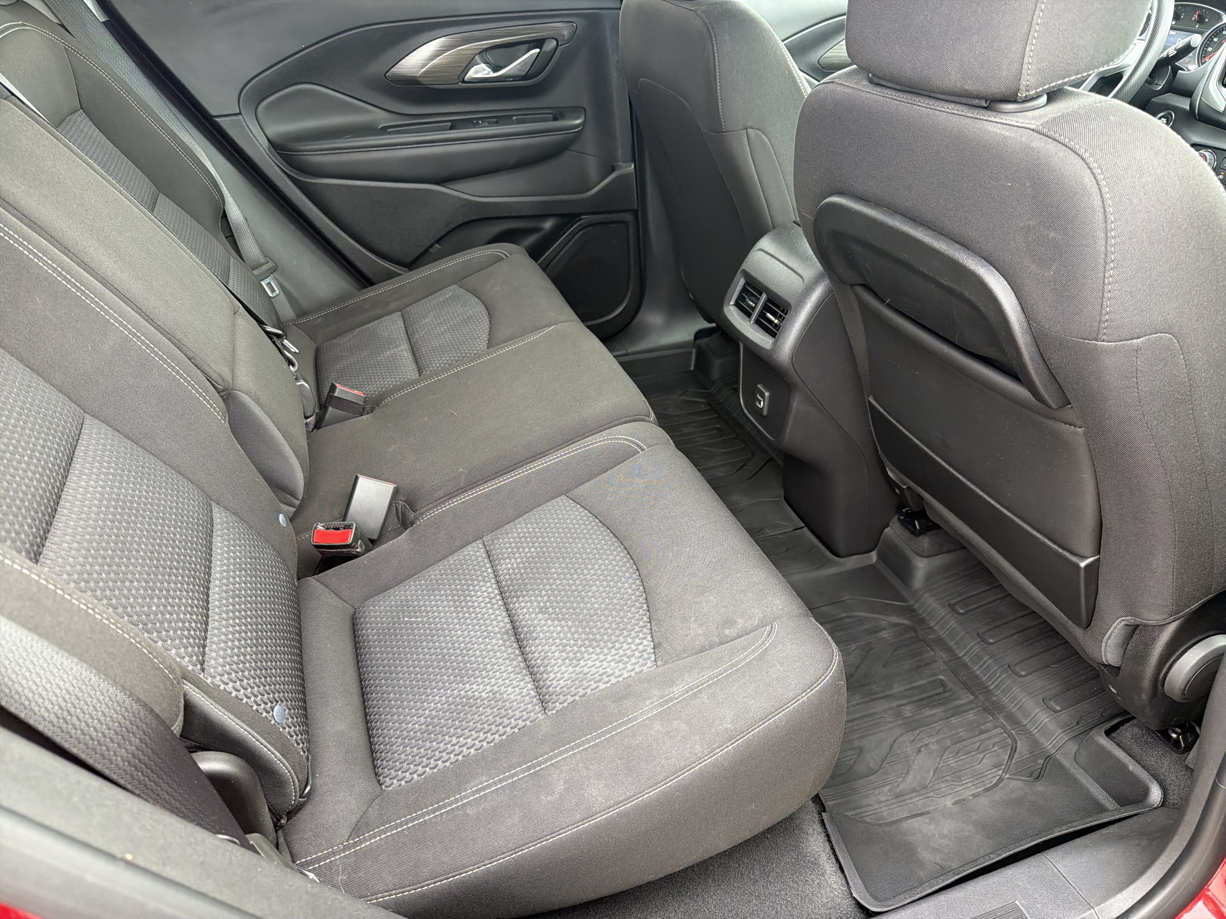 Certified 2023 GMC Terrain SLE w/ Driver Convenience Package FWD image 16