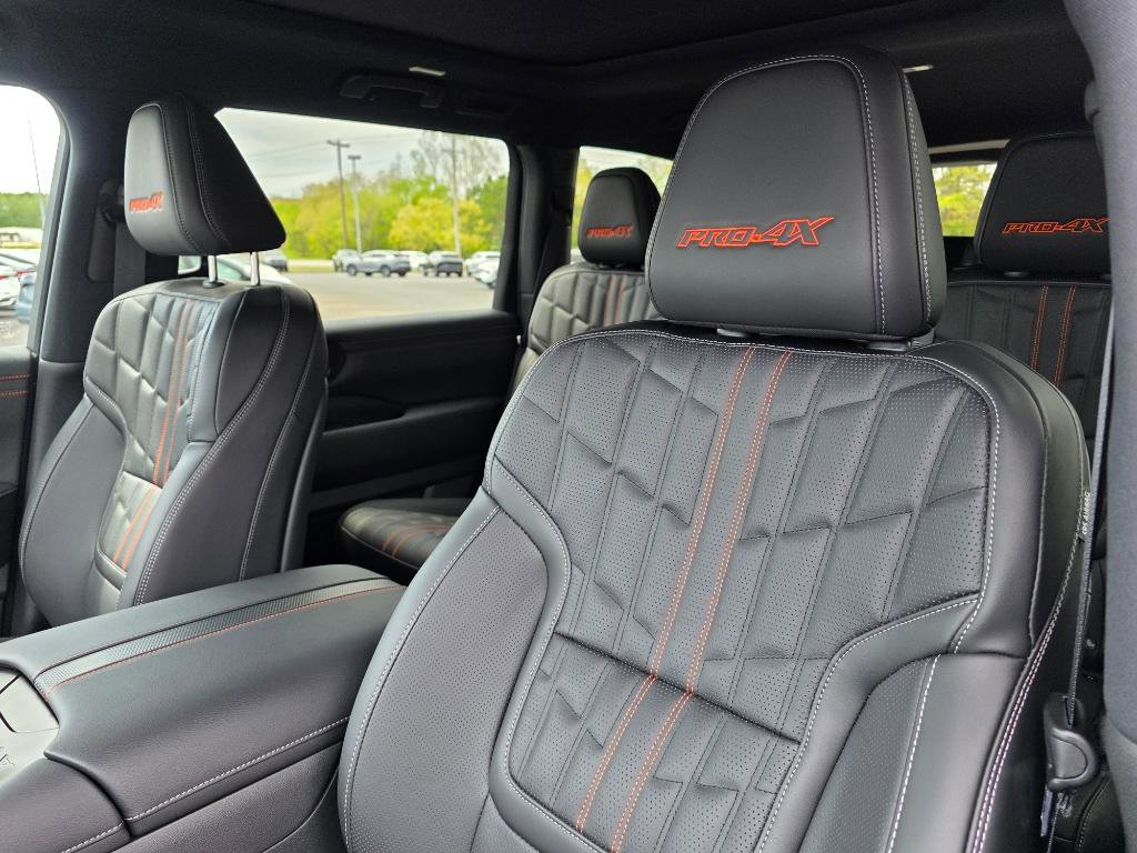 New 2025 Nissan Armada PRO-4X w/ Pro-4X Premium Package image 12
