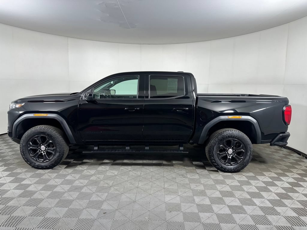 Used 2024 GMC Canyon Elevation w/ Convenience Package AWD/4WD image 2