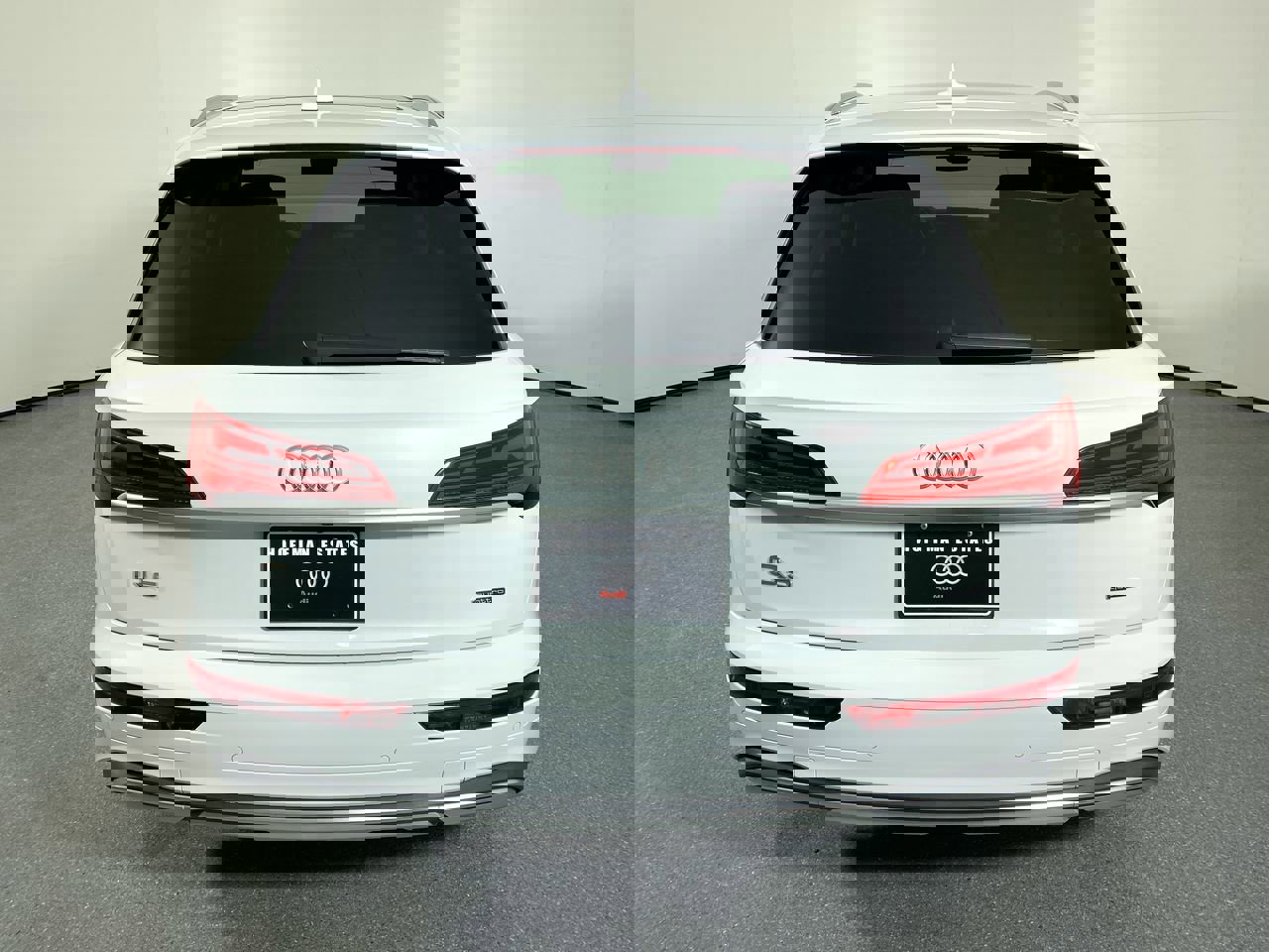 Used 2021 Audi Q5 Prestige w/ Prestige Package image 34