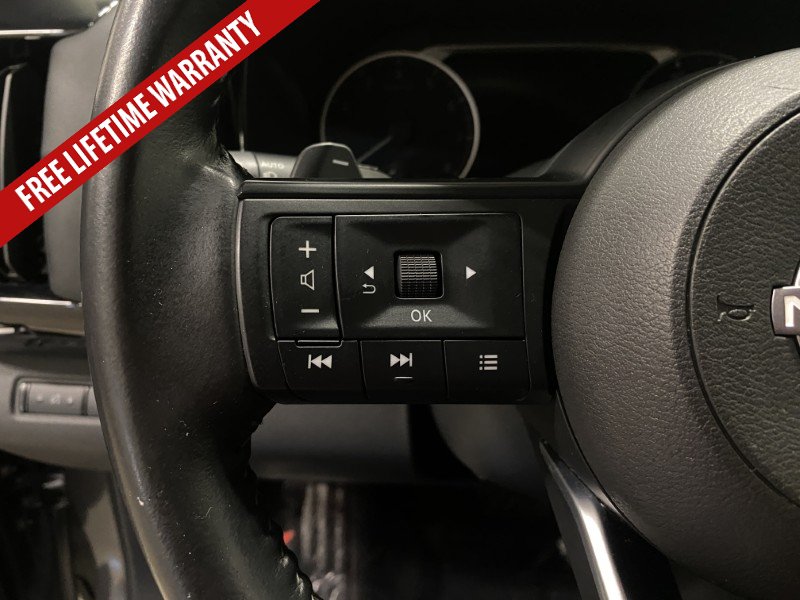 Used 2025 Nissan Pathfinder SV FWD image 35