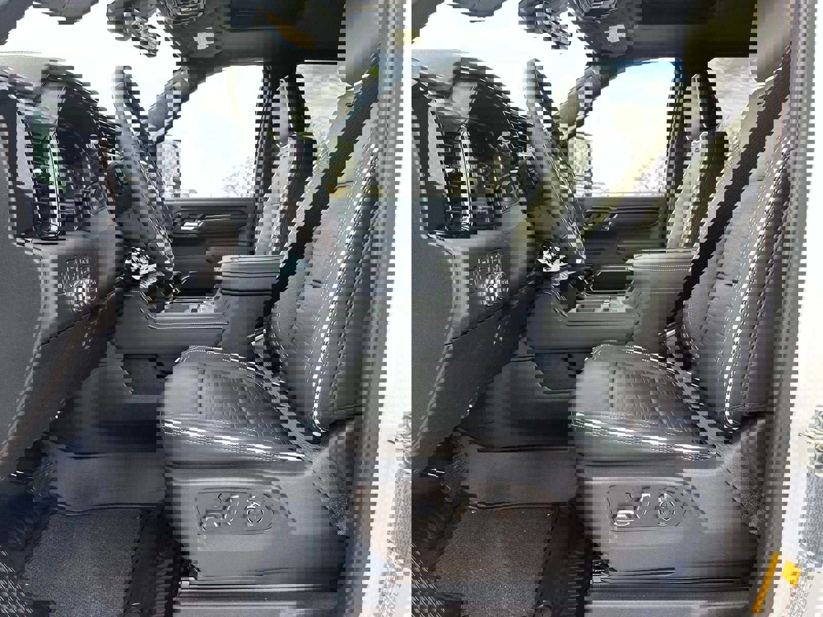 New 2026 GMC Sierra 2500 AT4X image 15