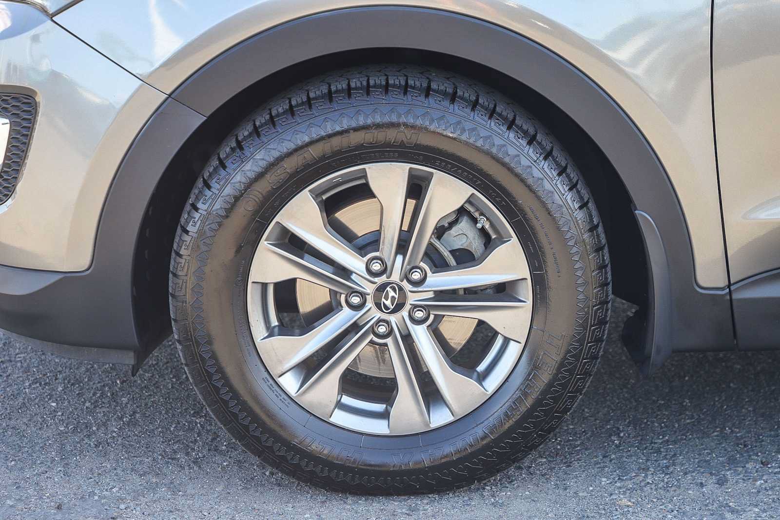 Used 2014 Hyundai Santa Fe Sport w/ Technology Package 04 FWD image 12