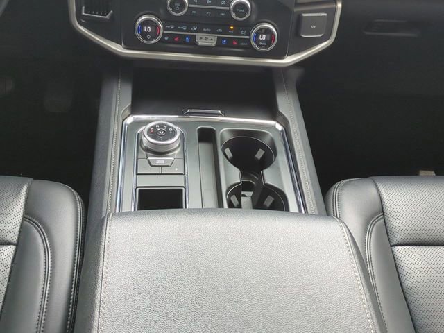 Certified 2024 Ford Expedition XLT RWD image 19