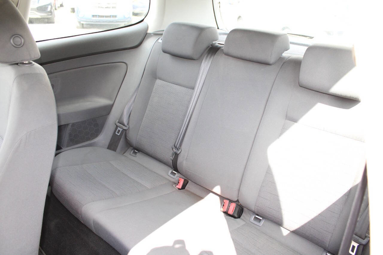 Used 2008 Volkswagen Rabbit S FWD image 18