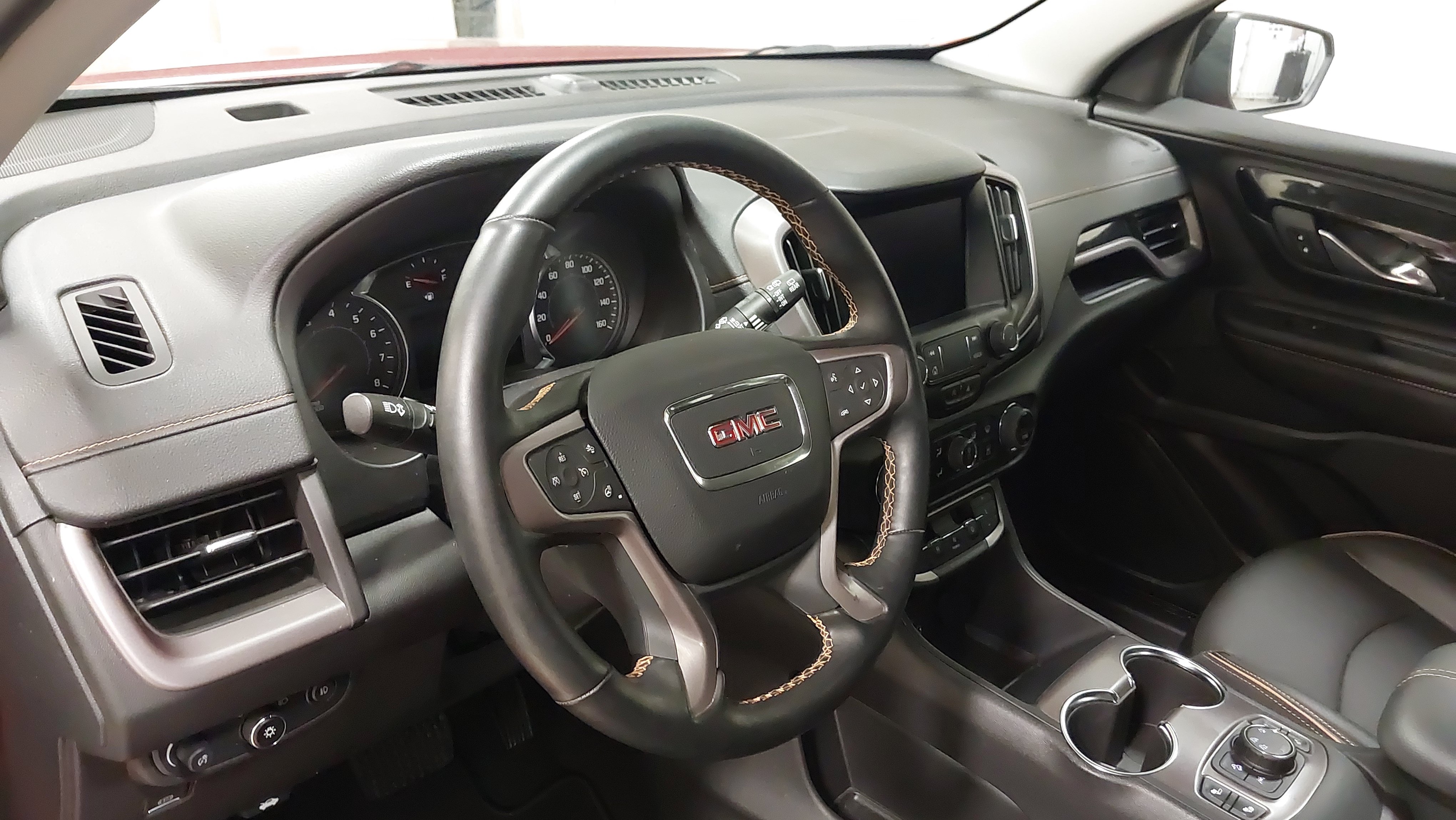 Used 2024 GMC Terrain AT4 AWD/4WD image 17