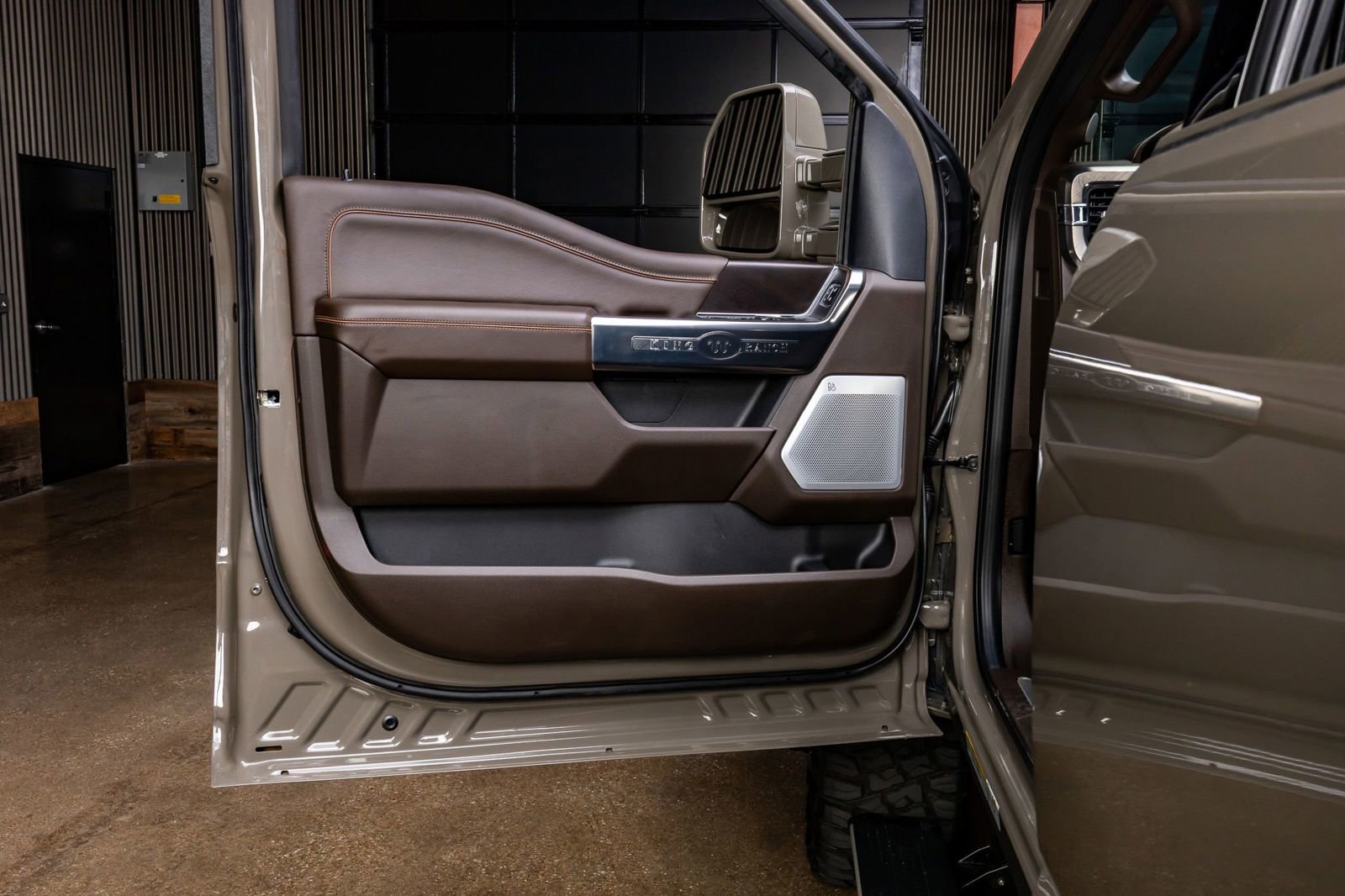 Used 2026 Ford F450 King Ranch w/ Chrome Package image 35