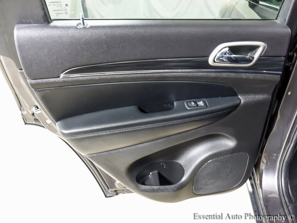 Used 2021 Jeep Grand Cherokee Limited image 22