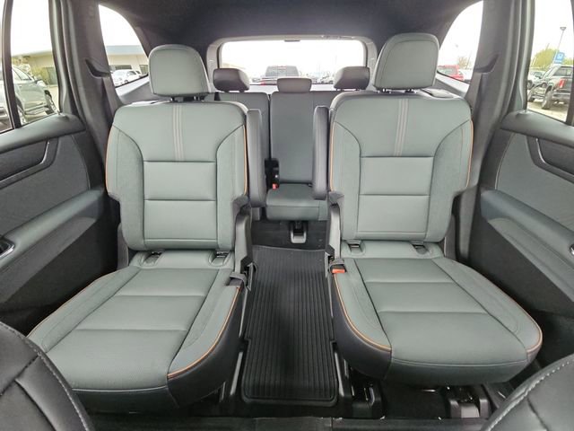 New 2026 GMC Acadia AT4 w/ Luxury Package AWD/4WD image 26