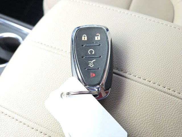 Used 2022 Chevrolet Traverse LT AWD/4WD image 9