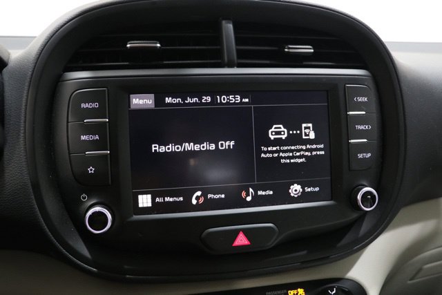Used 2025 Kia Soul LX w/ LX Technology Package FWD image 22