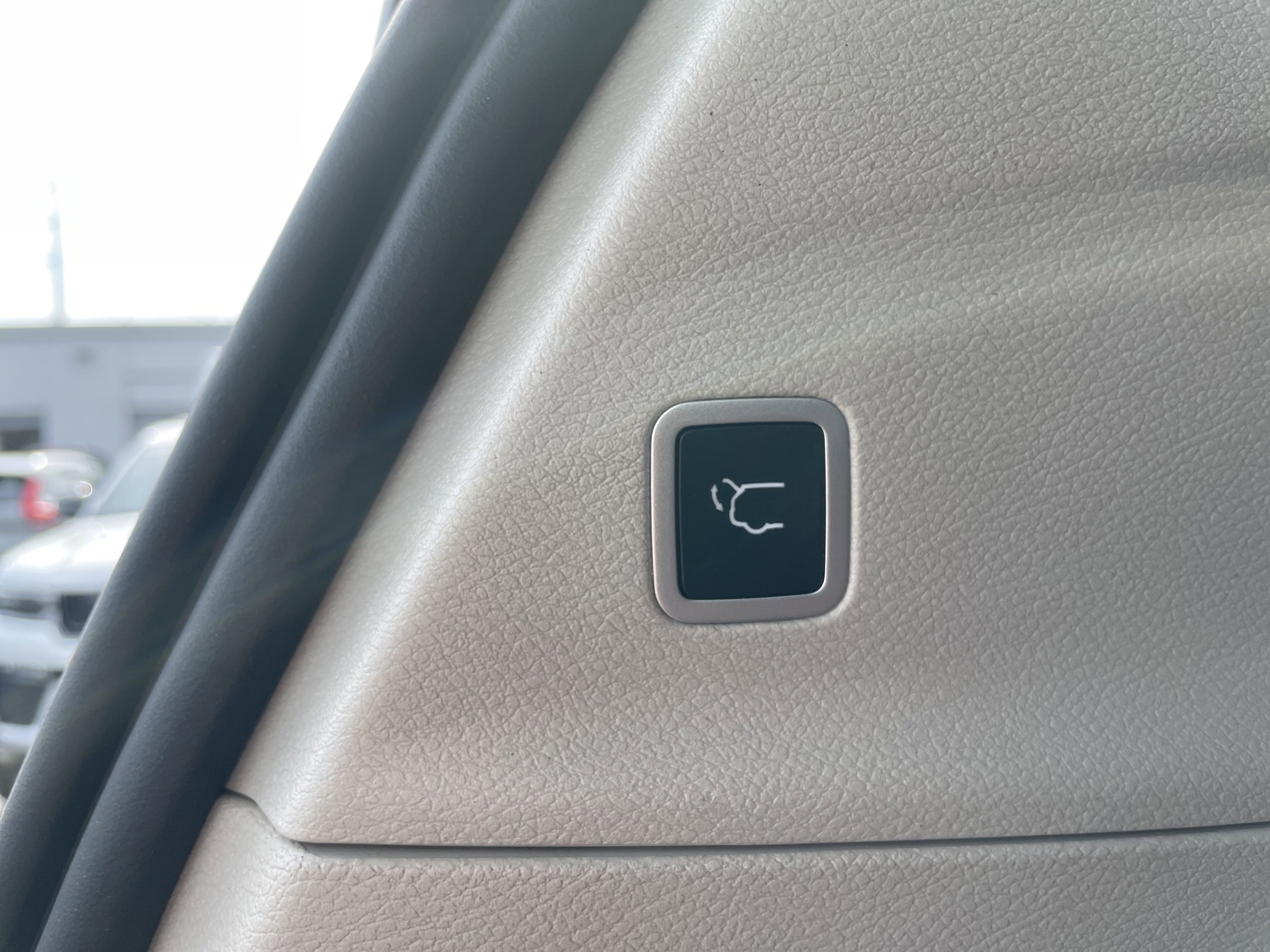 Used 2022 Chrysler Pacifica Touring-L image 22