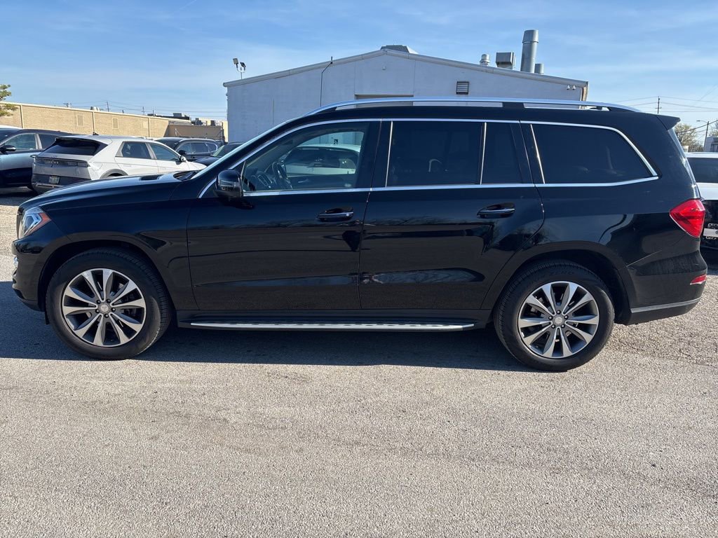 Used 2013 Mercedes-Benz GL 320 BlueTEC 4MATIC image 2