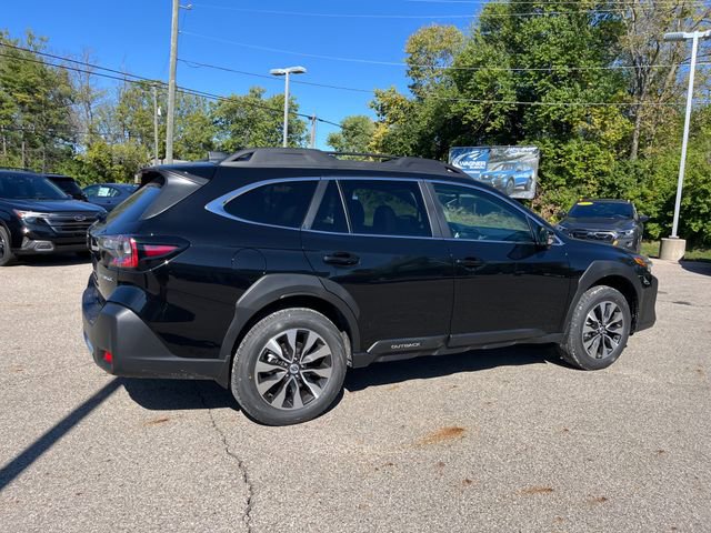 New 2025 Subaru Outback Limited image 7