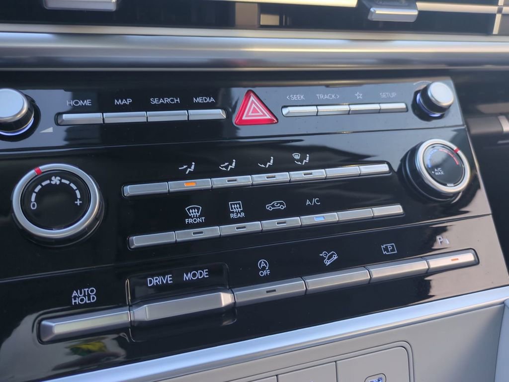 New 2026 Hyundai Santa Fe SE image 29