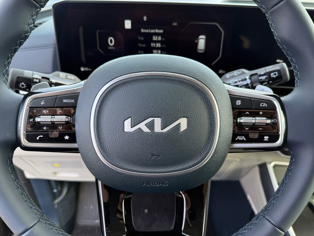 New 2026 Kia Carnival SX FWD image 22