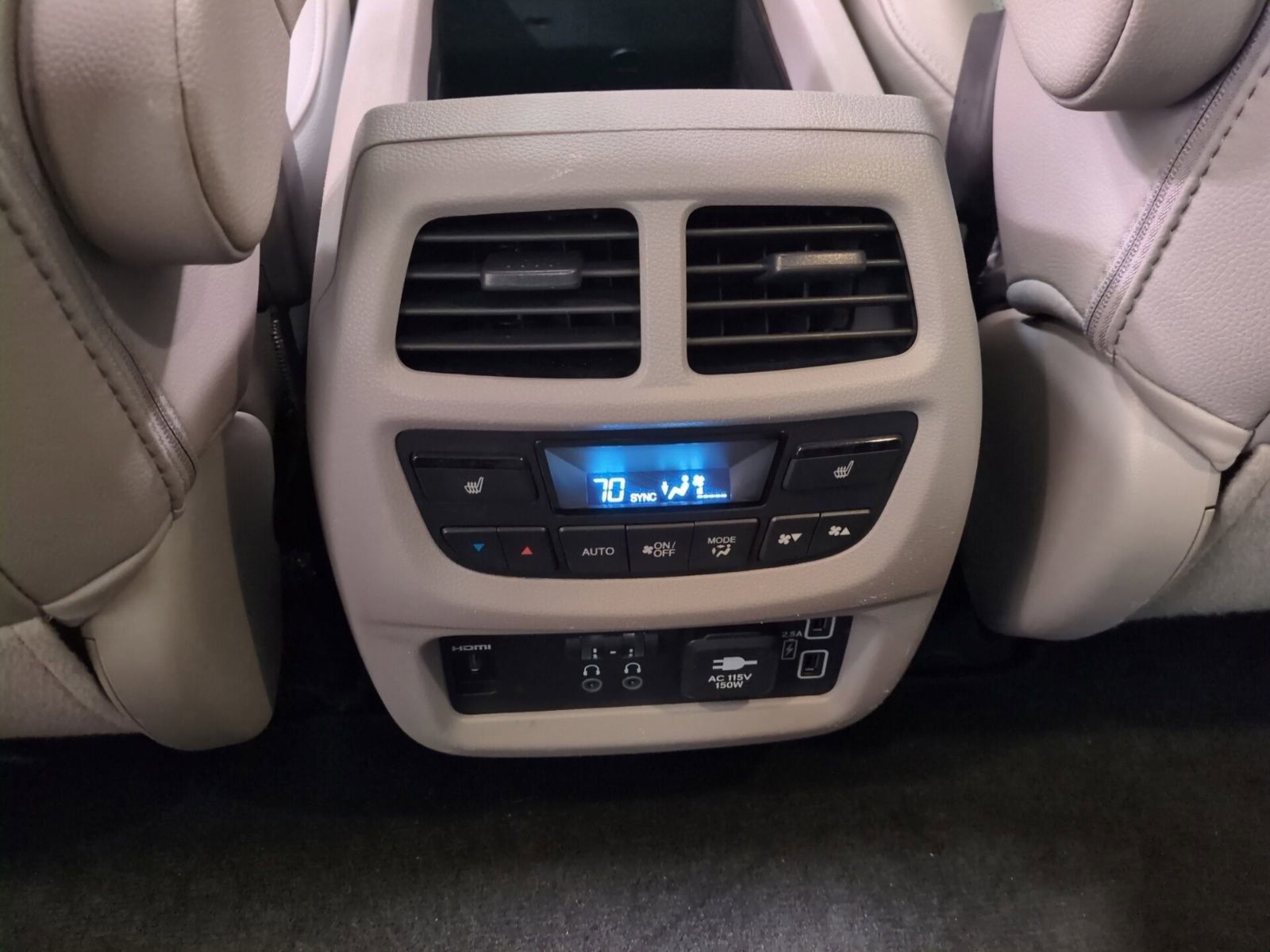 Used 2019 Honda Pilot Elite image 15