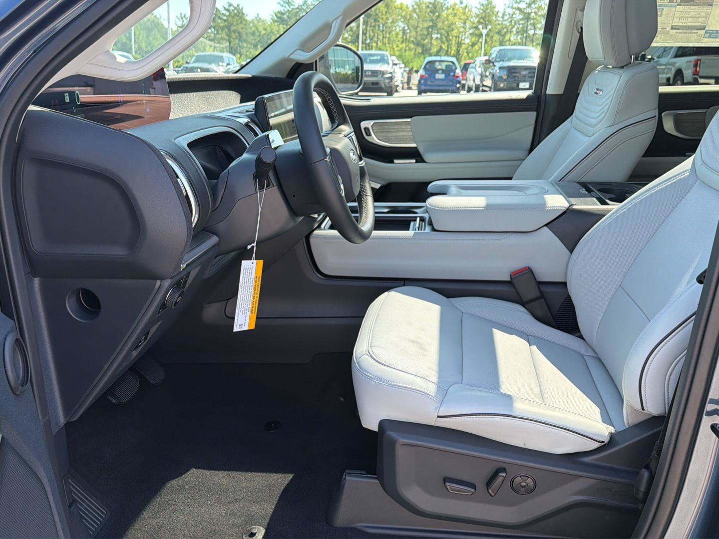 New 2027 Ford Expedition Platinum w/ Platinum Ultimate Package AWD/4WD image 14