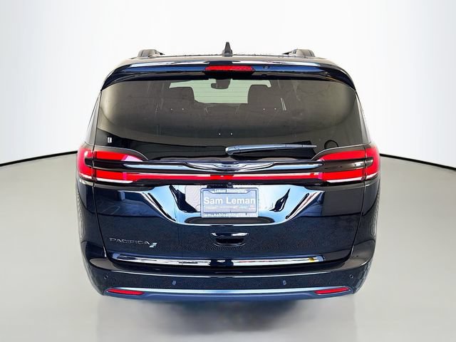 New 2026 Chrysler Pacifica Select w/ S Appearance Package FWD image 6