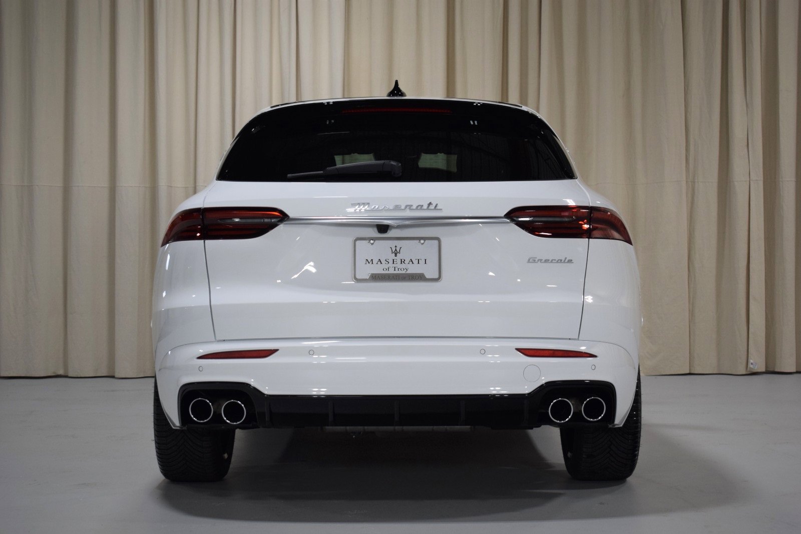 New 2024 Maserati Grecale GT image 14