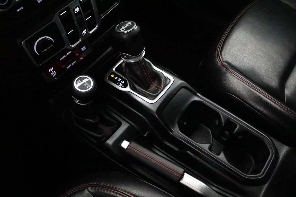 Used 2018 Jeep Wrangler Unlimited Rubicon AWD/4WD image 29