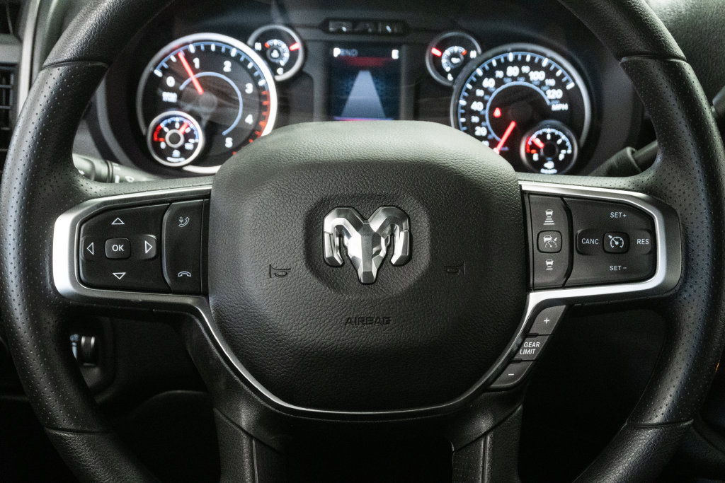 New 2027 RAM 3500 Tradesman AWD/4WD image 17