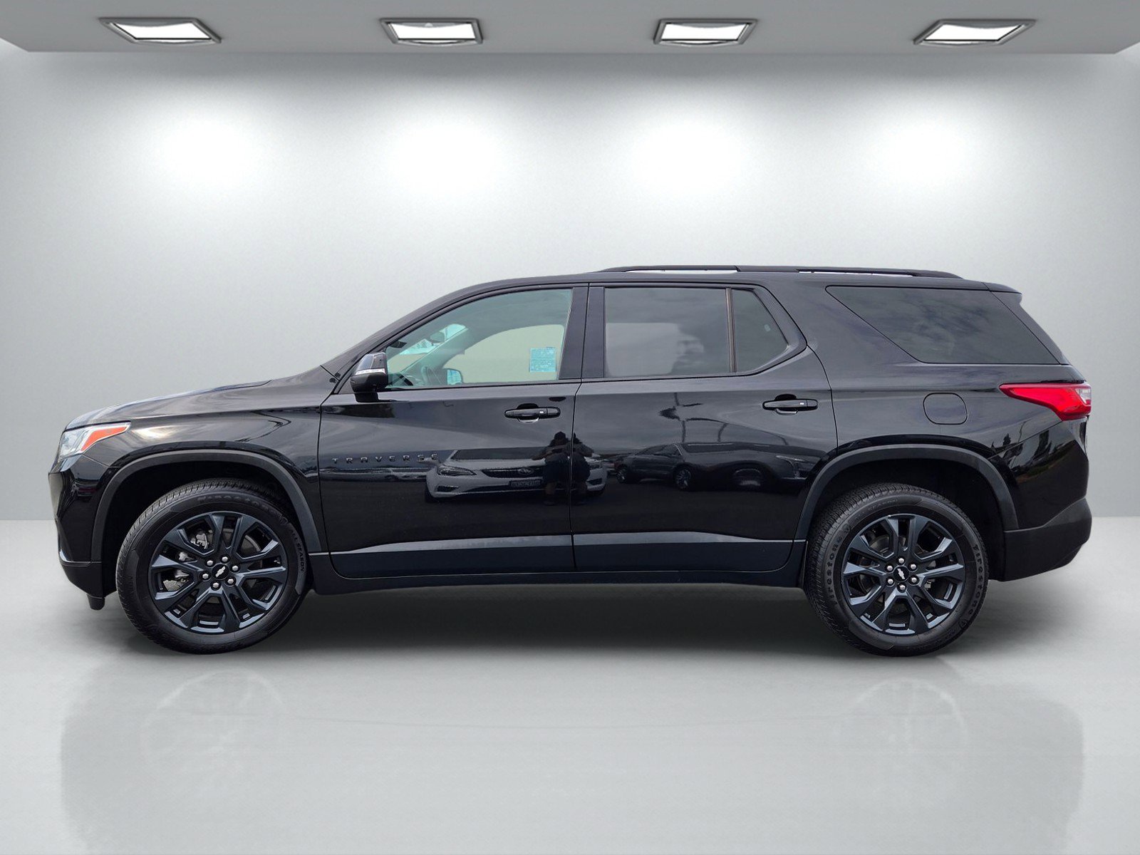 Used 2021 Chevrolet Traverse RS w/ LPO, Floor Liner Package image 7