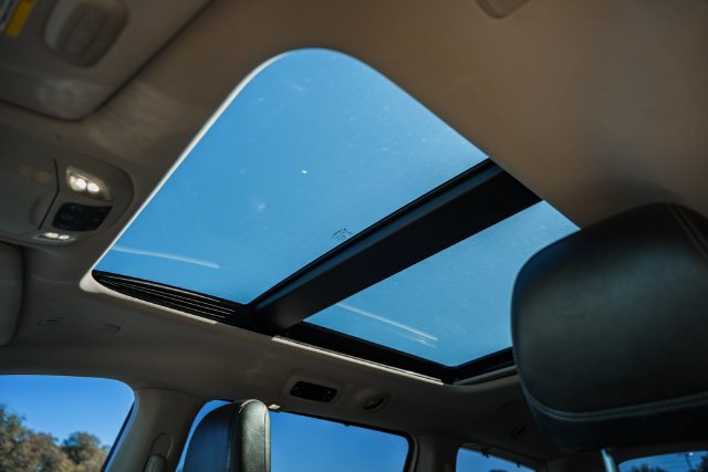 Used 2019 Chrysler Pacifica Limited FWD image 56