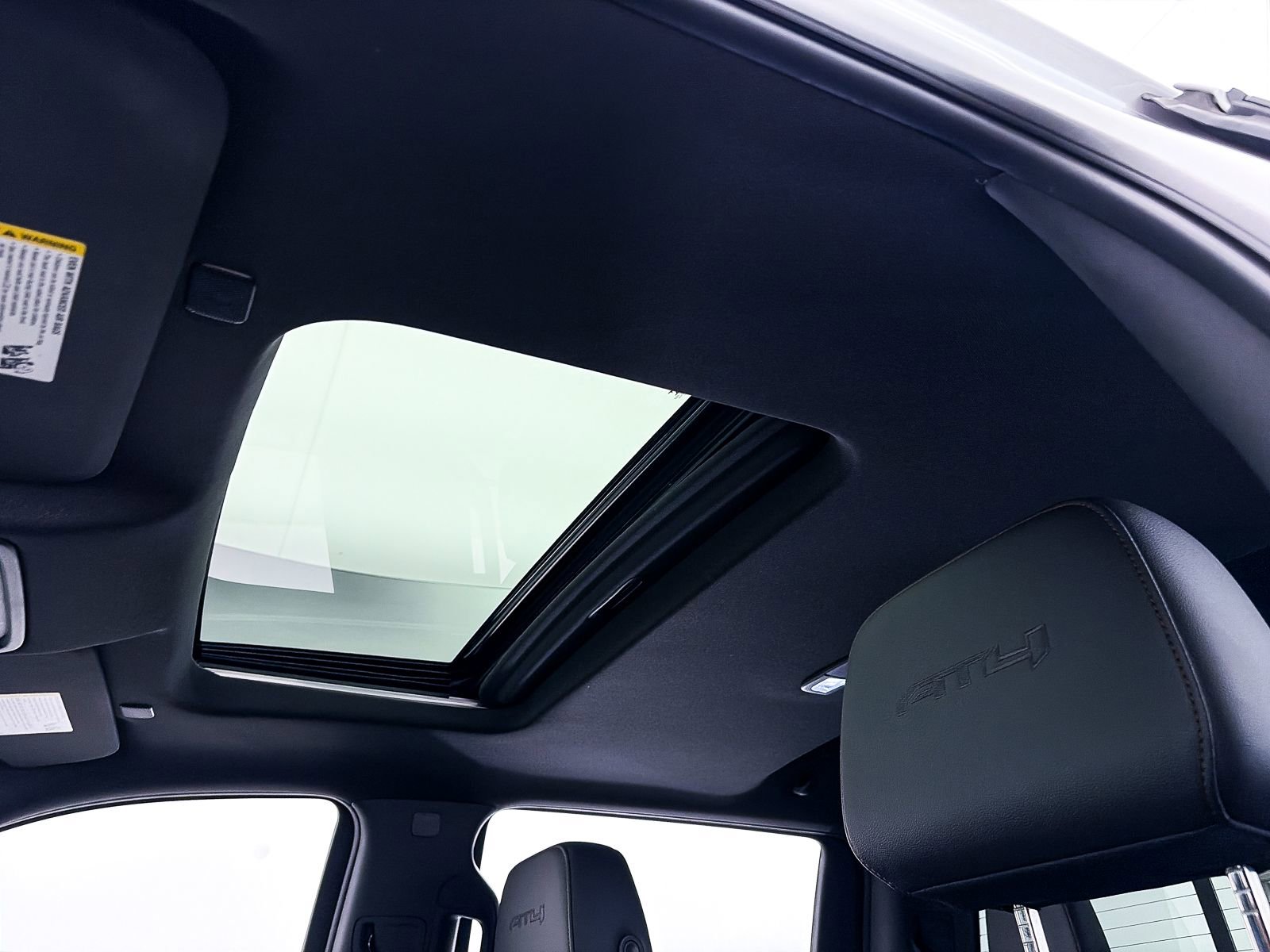 Used 2021 GMC Sierra 1500 AT4 w/ AT4 Premium Package image 3