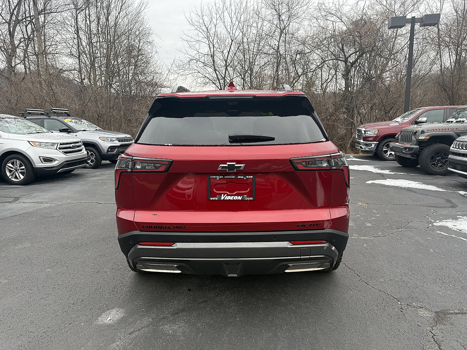 Used 2025 Chevrolet Equinox ACTIV w/ Safety and Technology Package image 5