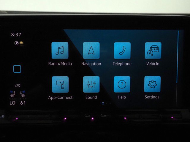 Used 2024 Volkswagen Atlas SE w/ Technology Package image 25