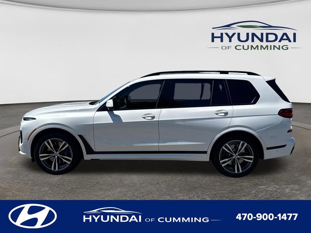 Used 2026 BMW X7 xDrive40i w/ M Sport Package AWD/4WD image 4