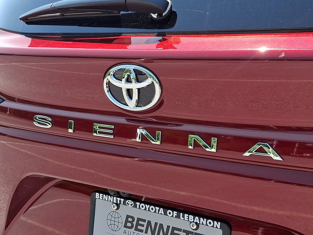 Used 2026 Toyota Sienna Limited AWD/4WD image 32